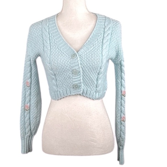 Wild Fable Y2K 90's Knit Embroidered Rose Long Sleeve Cropped Sweater Size M - Picture 1 of 6